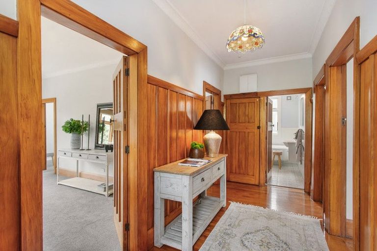 Photo of property in 68 Corson Avenue, Beckenham, Christchurch, 8023