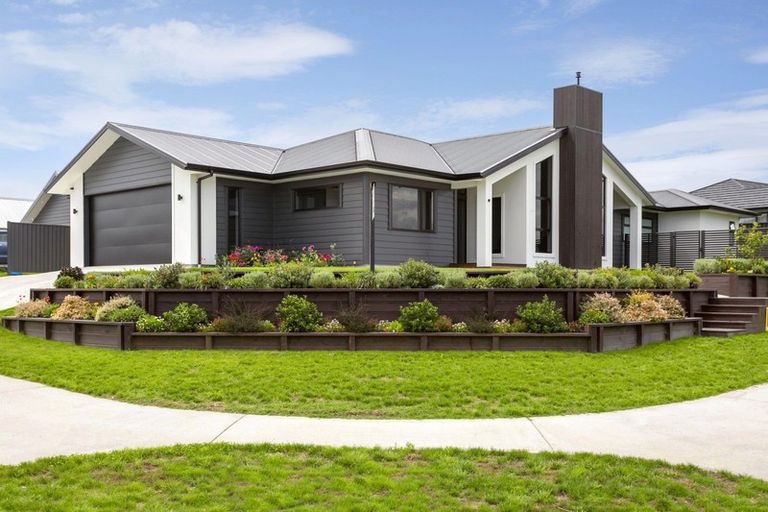 Photo of property in 17 Harakeke Drive, Wharewaka, Taupo, 3330