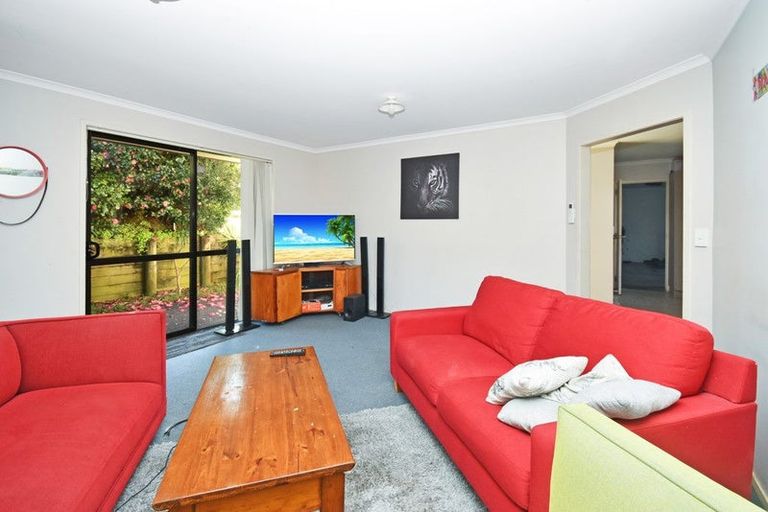 Photo of property in 12 Price Crescent, Mount Wellington, Auckland, 1060
