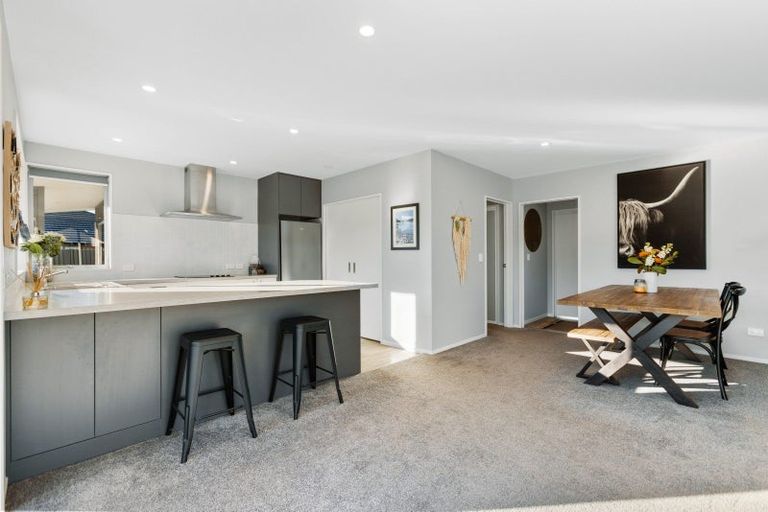 Photo of property in 27 Timsfield Drive, Lake Hawea, 9382