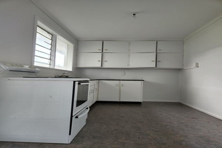 Photo of property in 2 Eden View Road, Sandringham, Auckland, 1025