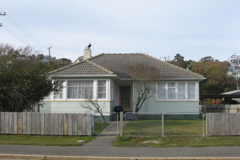 Photo of property in 48 Albertson Avenue, Port Chalmers, 9023