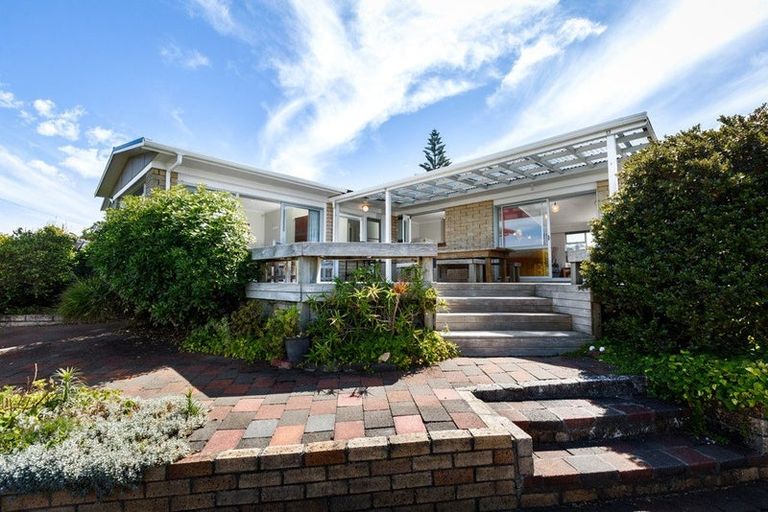 Photo of property in 18 The Crescent, Waihi Beach, 3611