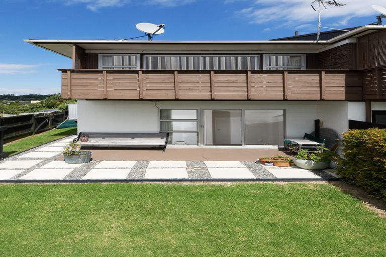 Photo of property in 5/60 West Coast Road, Glen Eden, Auckland, 0602