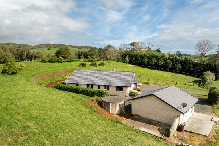 Photo of property in 28 Wrights Road, Raglan, 3295