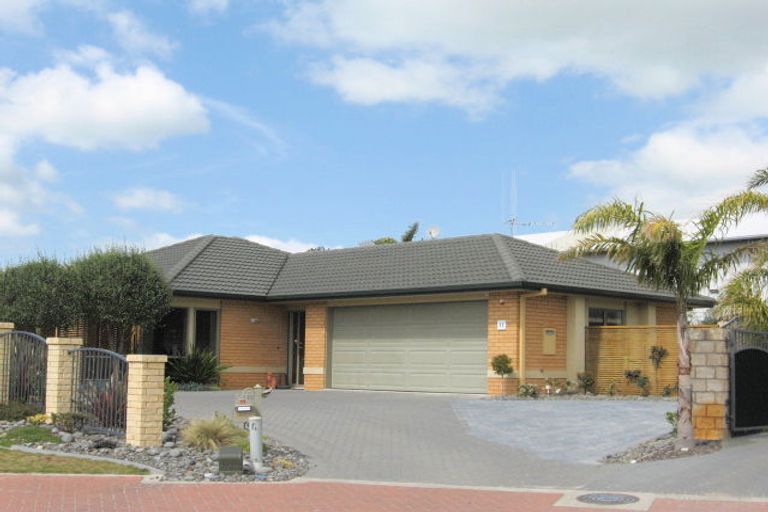 Photo of property in 11 Saint Kilda Place, Papamoa Beach, Papamoa, 3118
