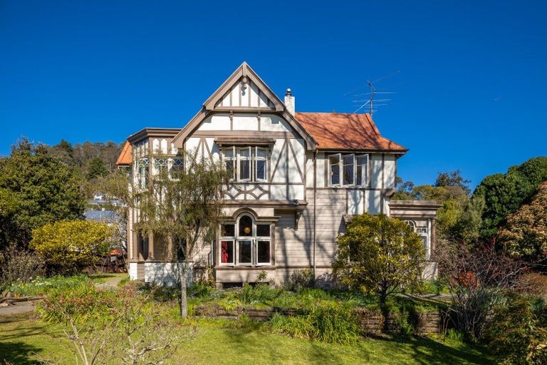 Photo of property in 10 Richmond Avenue, Nelson South, Nelson, 7010