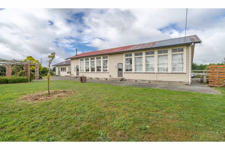 Photo of property in 15 Thornbury Waimatuku Road, Waimatuku, Riverton, 9883