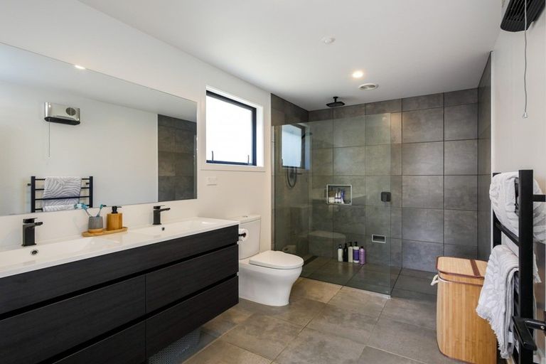 Photo of property in 249 Larnach Road, Waverley, Dunedin, 9013