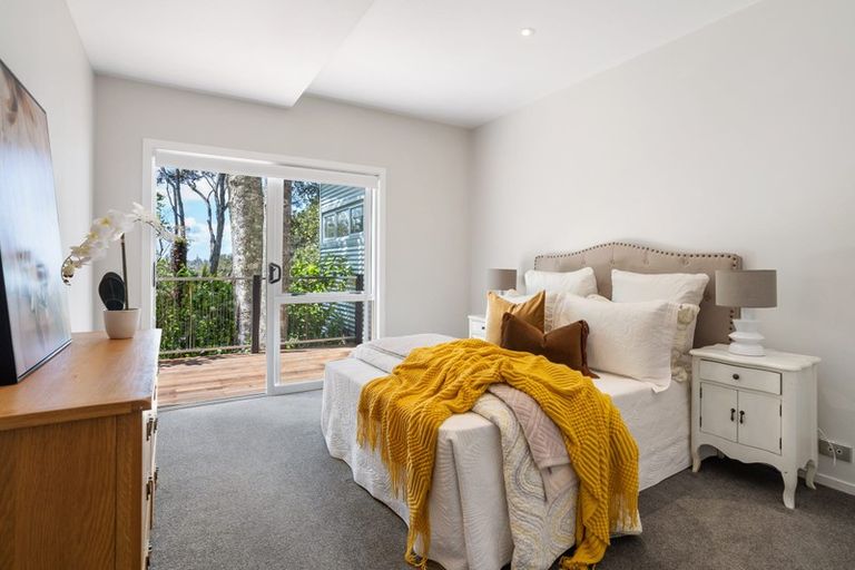 Photo of property in 18 Kereru Grove, Greenhithe, Auckland, 0632