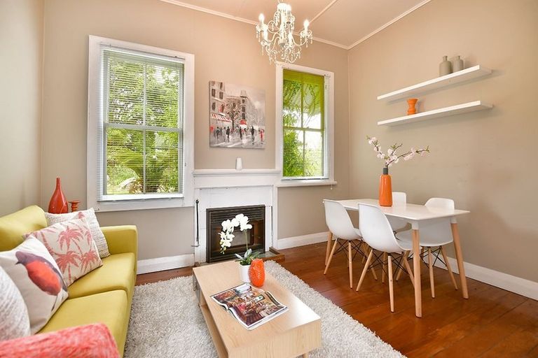 Photo of property in 11 Pinchgut Road, Kaukapakapa, 0873