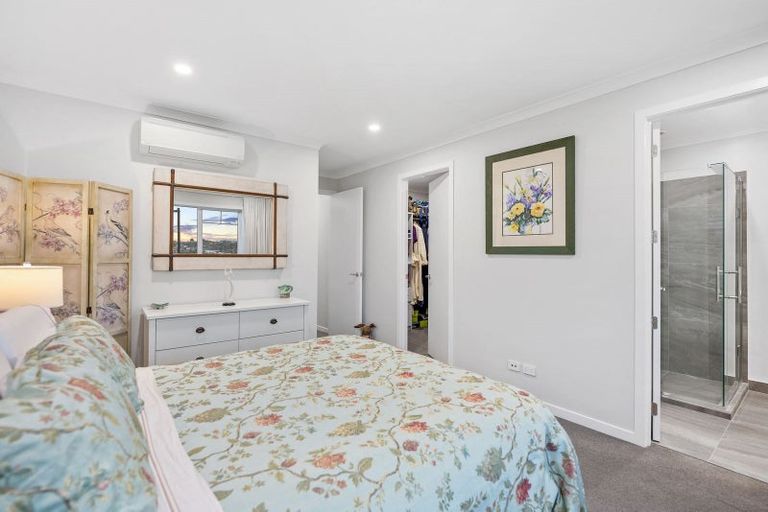 Photo of property in 134 Arran Point Parade, Orewa, 0931