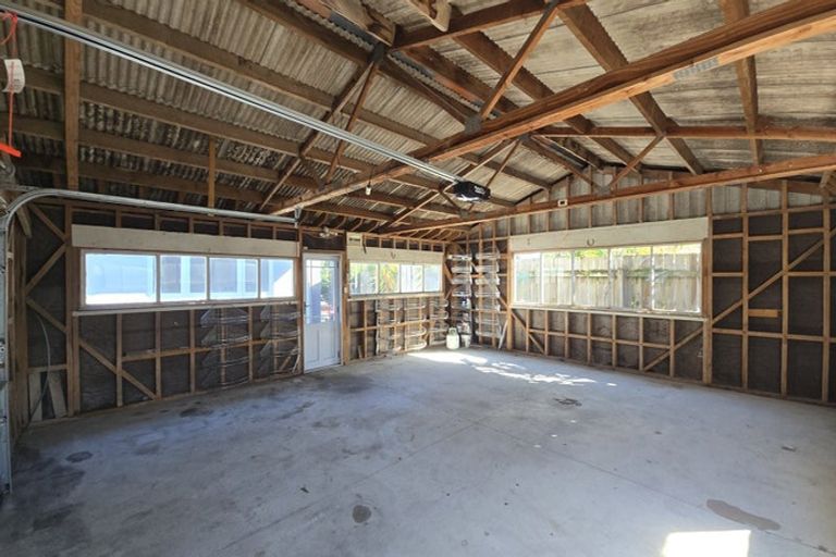 Photo of property in 17 Anzac Avenue, Onekawa, Napier, 4110