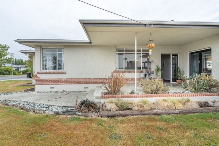 Photo of property in 19 Milton Street, Gore, 9710