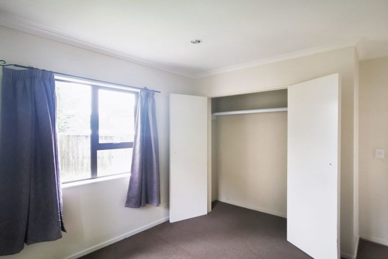 Photo of property in 19 Virgo Place, Glen Eden, Auckland, 0602