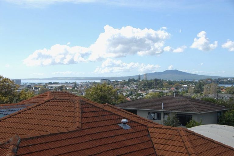 Photo of property in 38a Quebec Road, Milford, Auckland, 0620