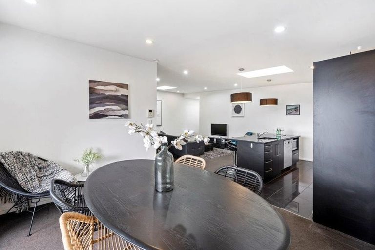 Photo of property in 6/8d Lipman Street, Mount Victoria, Wellington, 6011