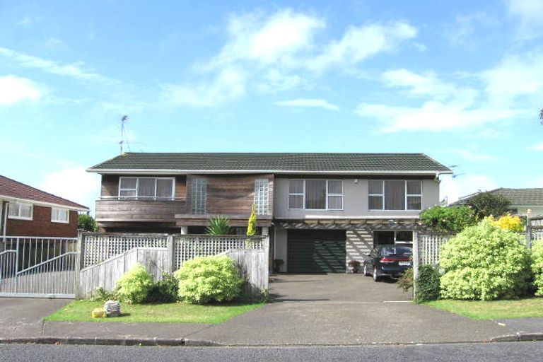 Photo of property in 7 Manhattan Heights, Glendene, Auckland, 0602