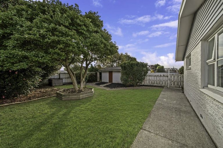 Photo of property in 17 Fusilier Street, Hoon Hay, Christchurch, 8025