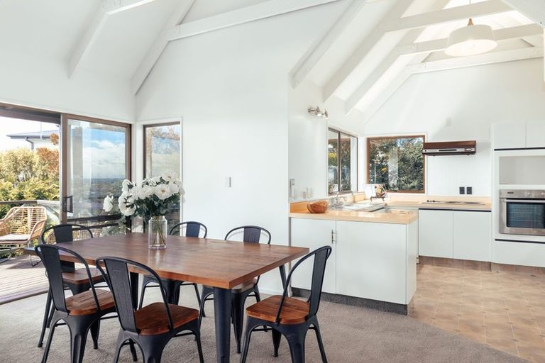 Photo of property in 68 Cannon Hill Crescent, Mount Pleasant, Christchurch, 8081