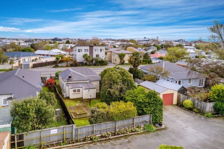Photo of property in 18 Burlington Street, Sydenham, Christchurch, 8023
