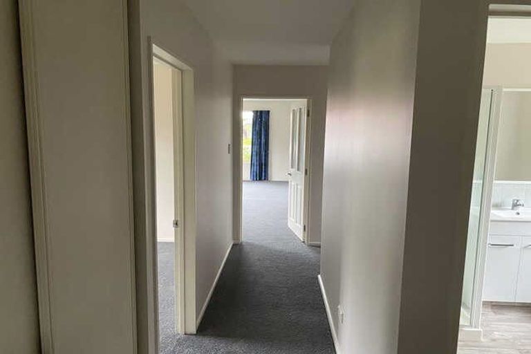 Photo of property in 28 Dufek Crescent, Wigram, Christchurch, 8042