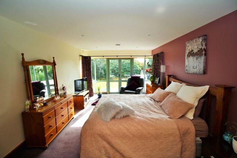 Photo of property in 12 Grove Avenue, Weston, Oamaru, 9401