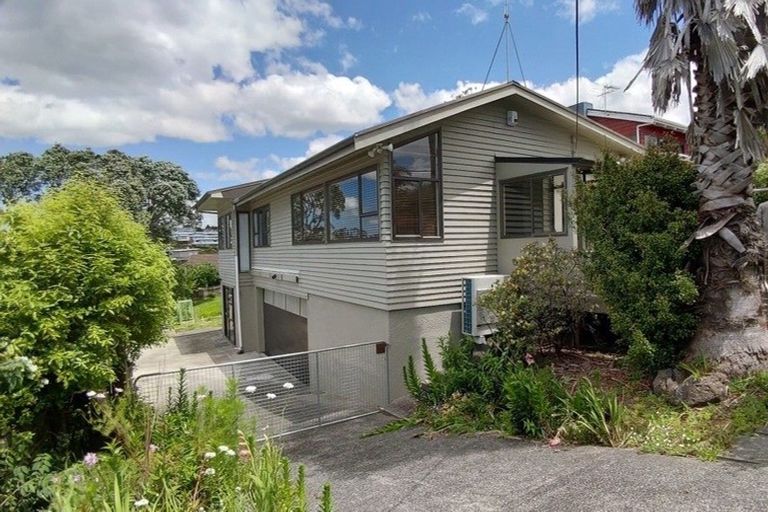 Photo of property in 24 Sunrise Avenue, Mairangi Bay, Auckland, 0630