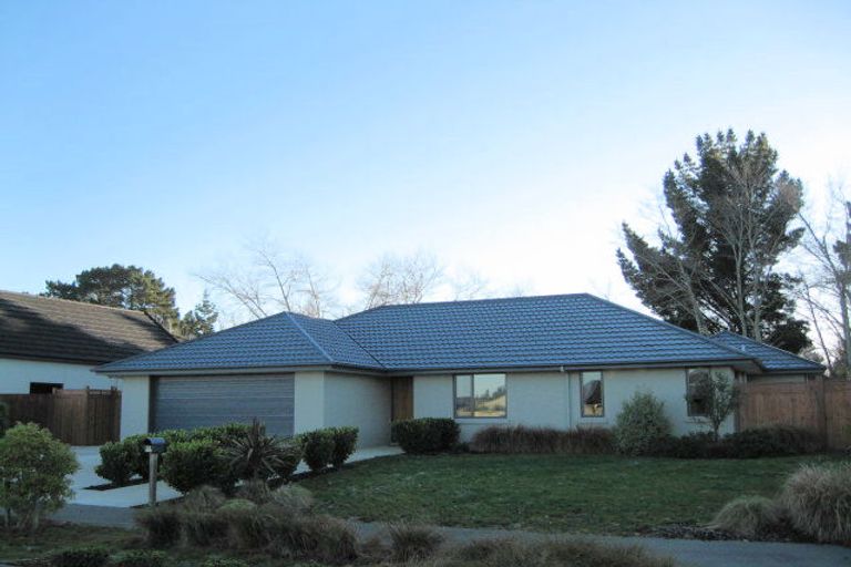 Photo of property in 33 Hemingway Place, Spencerville, Christchurch, 8083