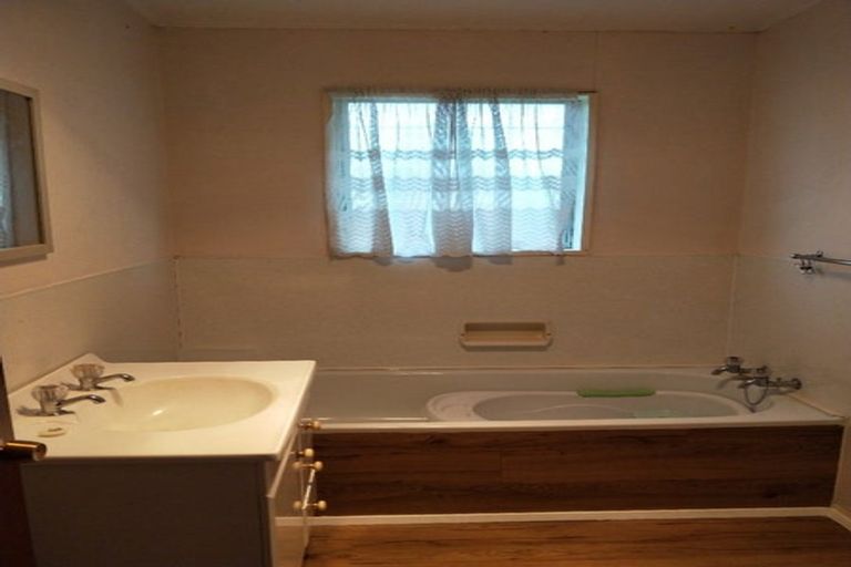 Photo of property in 40 Anderson Road, Taradale, Napier, 4112