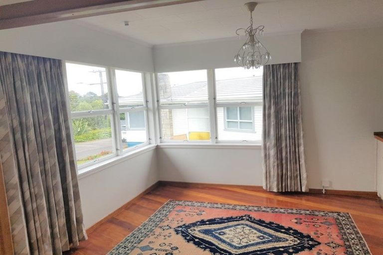 Photo of property in 187 Omata Road, Blagdon, New Plymouth, 4310