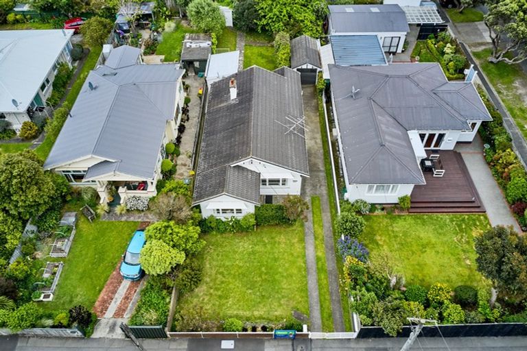 Photo of property in 246 Muritai Road, Eastbourne, Lower Hutt, 5013