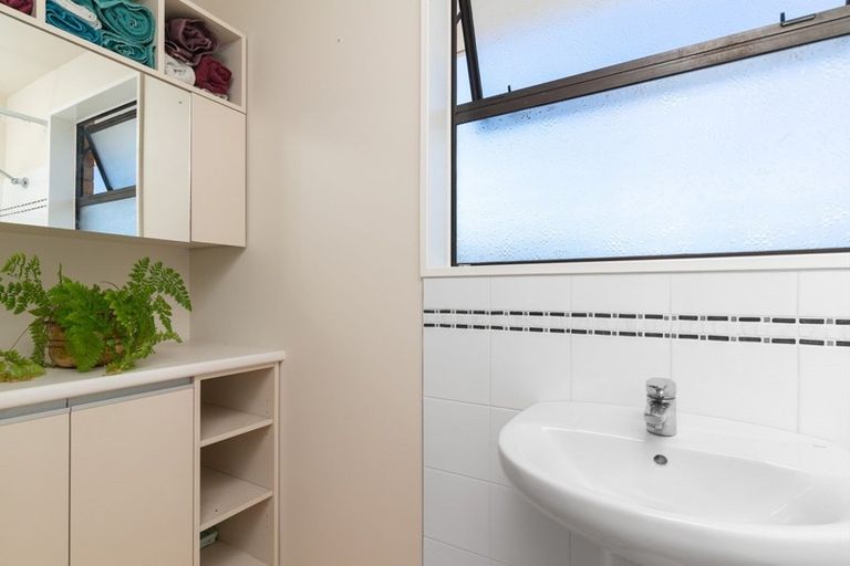 Photo of property in 14 Glenbyre Place, Bromley, Christchurch, 8062