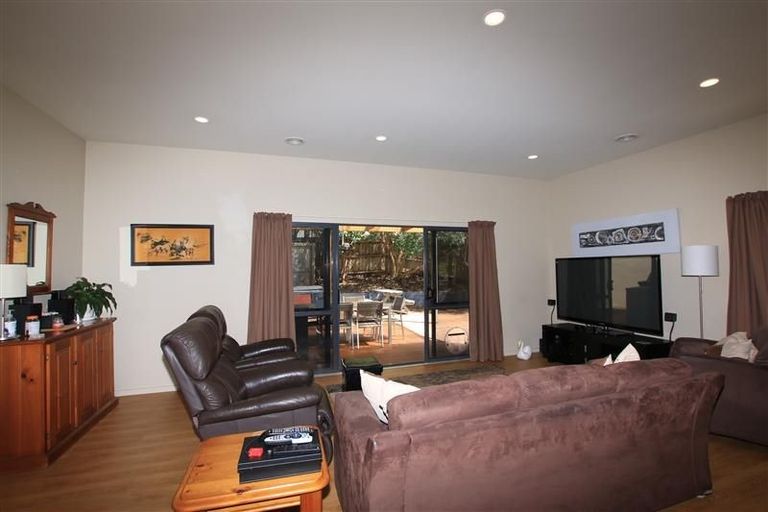Photo of property in 41d Salisbury Road, Birkdale, Auckland, 0626