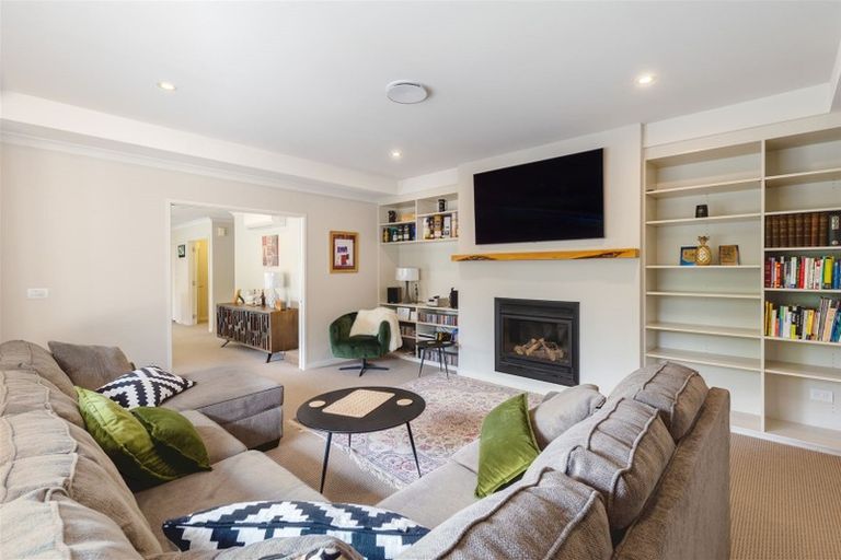 Photo of property in 10 Donovan Place, Aidanfield, Christchurch, 8025