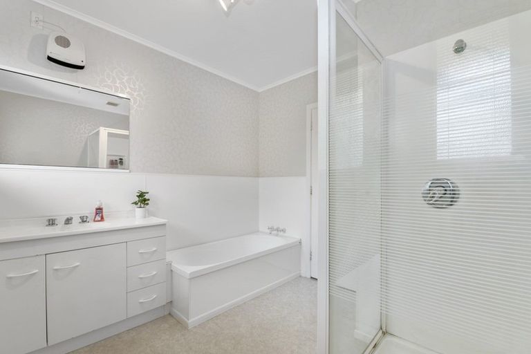 Photo of property in 36 Rutland Street, Utuhina, Rotorua, 3015