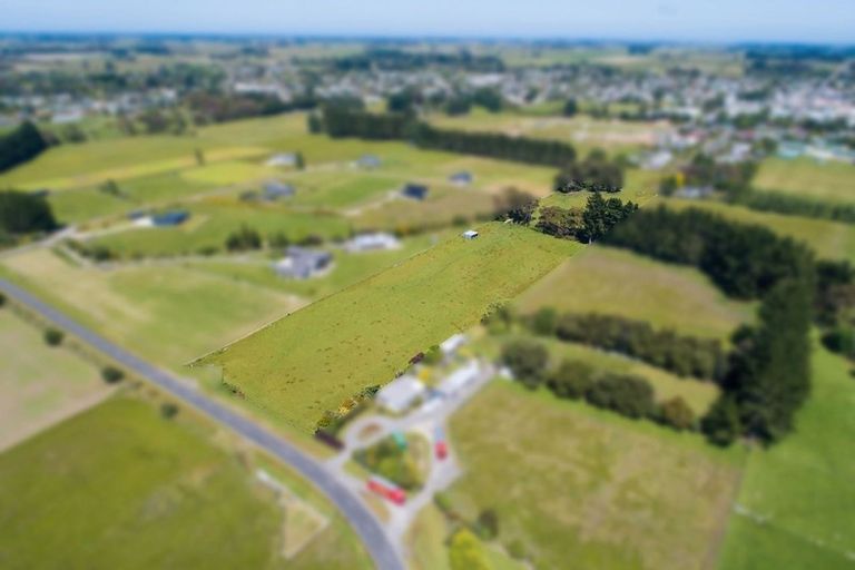 Photo of property in 78 Nga Tawa Road, Marton, 4787