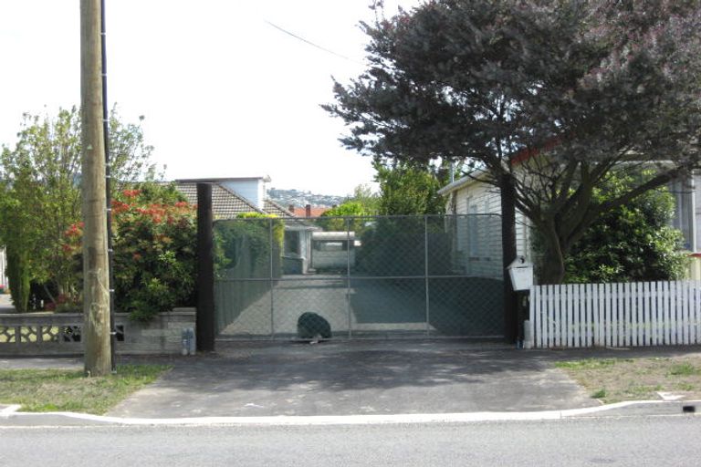 Photo of property in 10 Mackenzie Avenue, Woolston, Christchurch, 8023