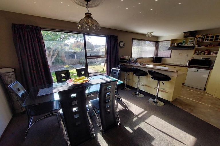 Photo of property in 5 Broadhaven Avenue, Parklands, Christchurch, 8083