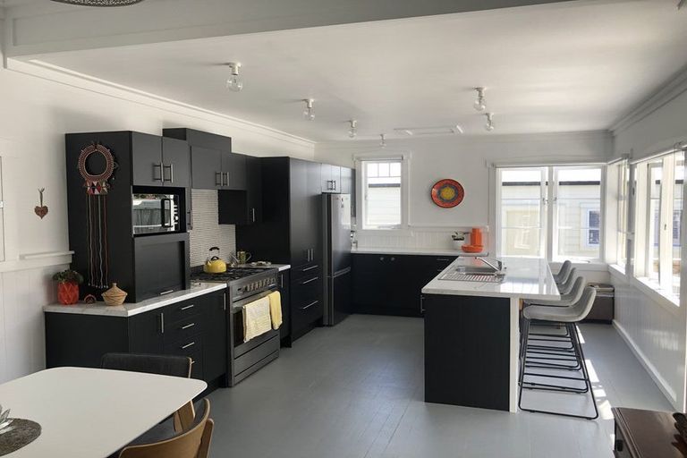 Photo of property in 7 Shortland Street, Regent, Whangarei, 0112
