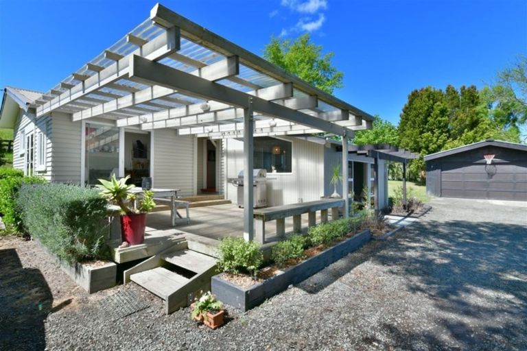 Photo of property in 1238 Peak Road, Helensville, 0875