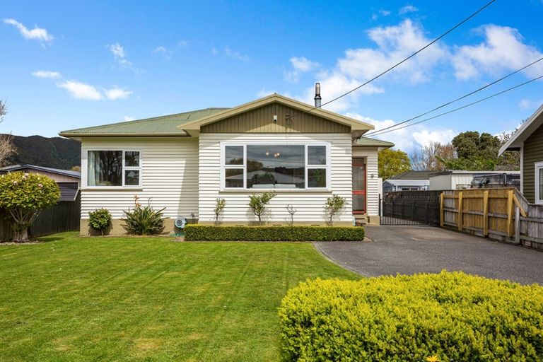 Photo of property in 40 Lincoln Avenue, Epuni, Lower Hutt, 5011