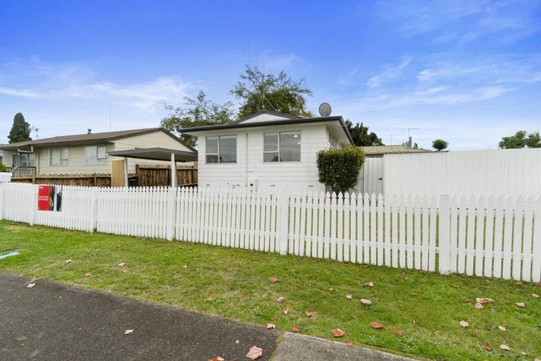 Photo of property in 24a Lindsay Crescent, Nawton, Hamilton, 3200