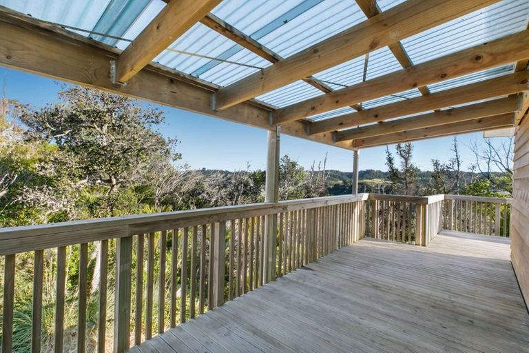 Photo of property in 32 Riverhaven Drive, Wade Heads, Whangaparaoa, 0932