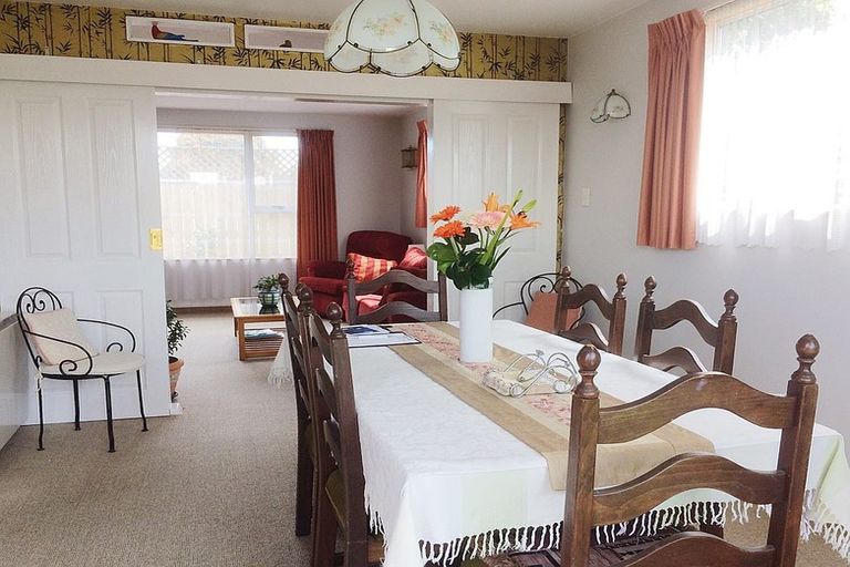 Photo of property in 6b Coniston Avenue, Ilam, Christchurch, 8041