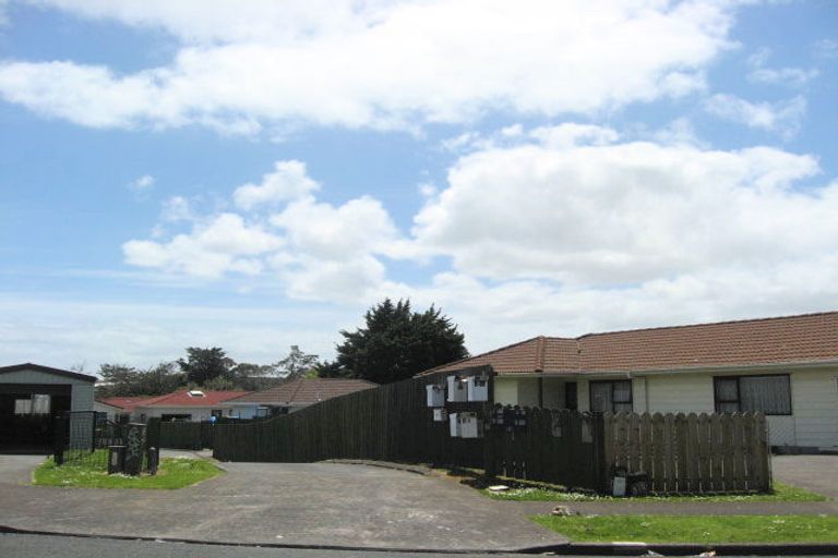 Photo of property in 33 Finlayson Avenue, Clendon Park, Auckland, 2103