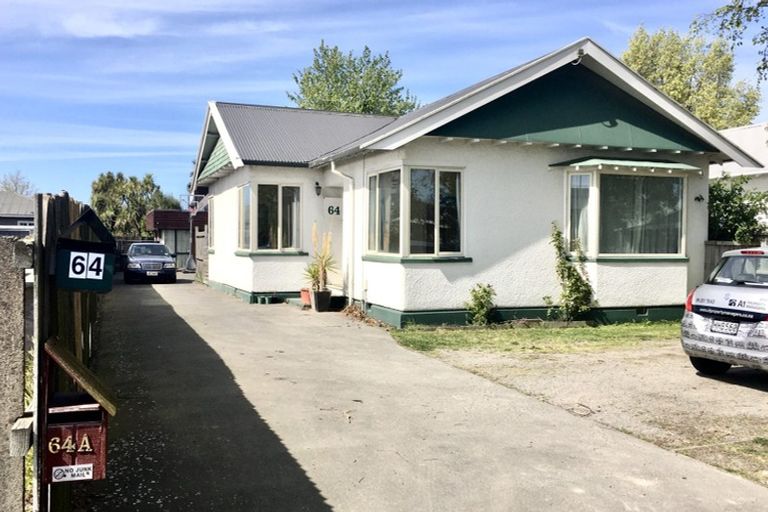 Photo of property in 2/64 Division Street, Riccarton, Christchurch, 8041