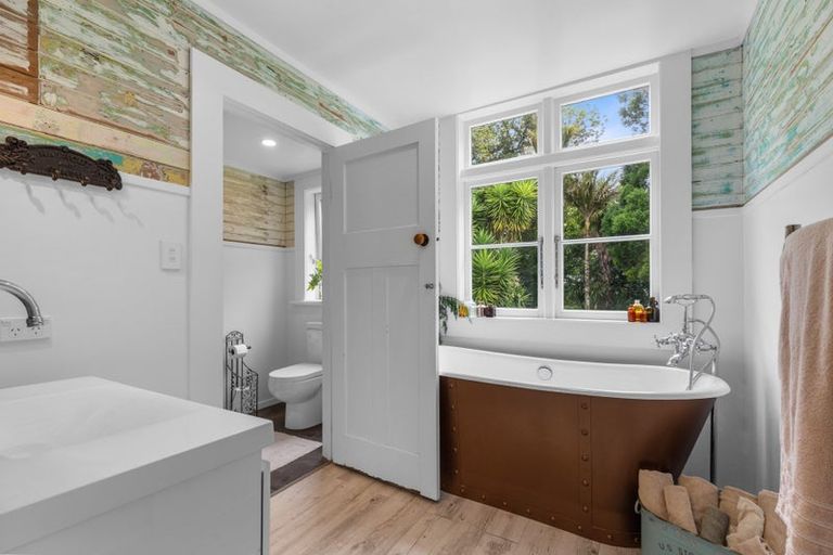 Photo of property in 122 No 2 Road, Te Puke, 3182