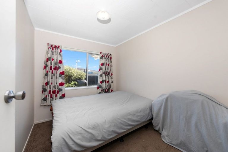 Photo of property in 2b Moorea Place, Mount Maunganui, 3116