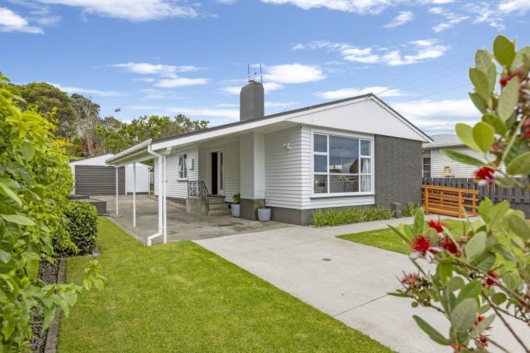 Photo of property in 14 Rosendale Avenue, Spotswood, New Plymouth, 4310